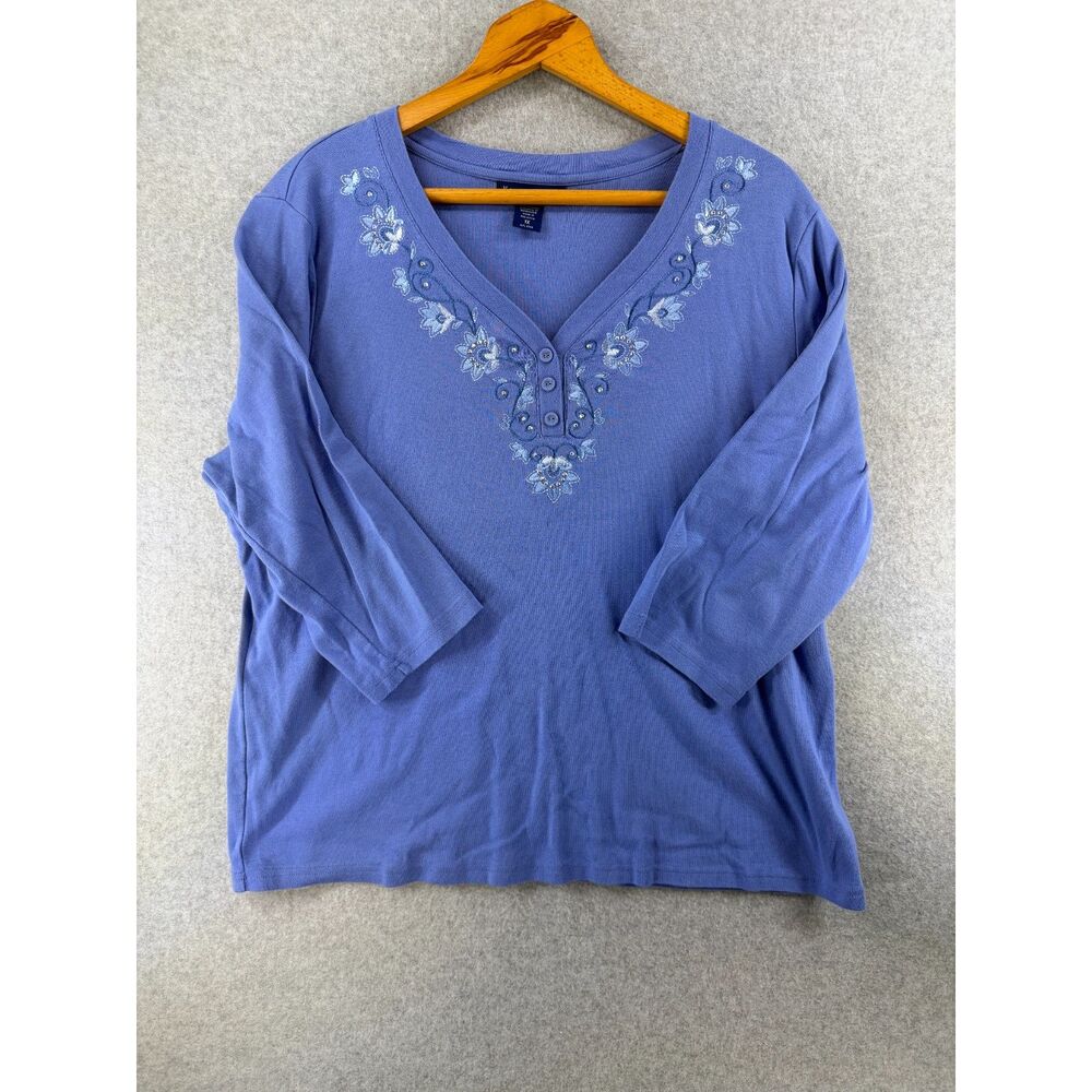 Karen Scott Woman 1X Periwinkle Blue Embroidered Rhinestone Henley Top 3783